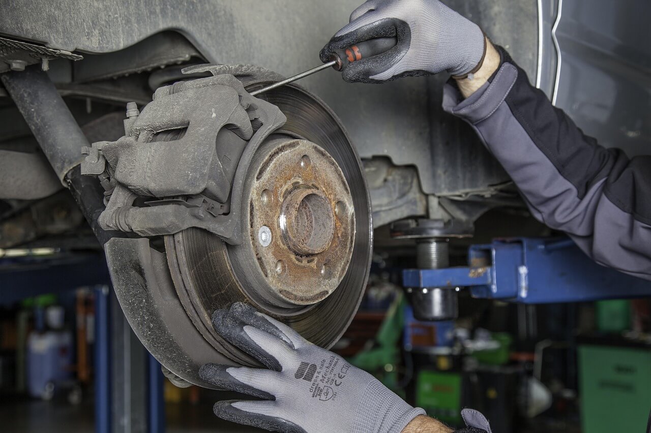 brake discs and pads repair